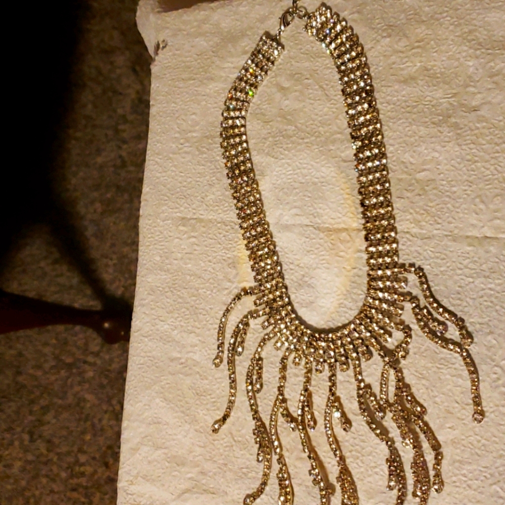 Gorgeous multi rhinestone necklace